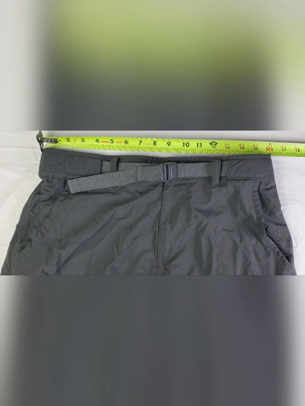 Columbia Omni-Shade Creek to Peak Nylon Hiking Shorts Gorpcore - Size 34 - EUC
